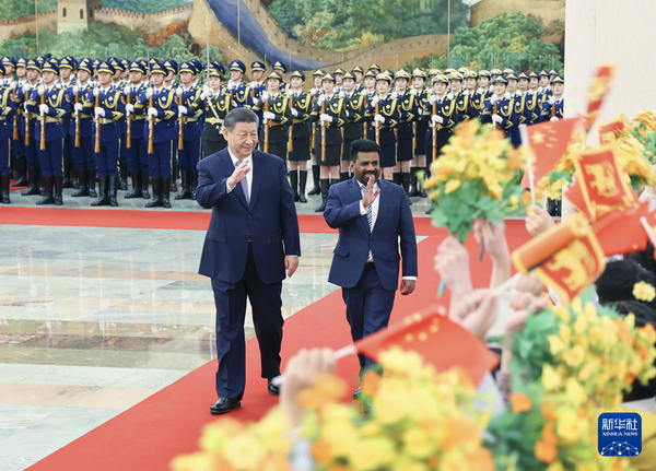 习近平同斯里兰卡总统迪萨纳亚克会谈3_缩小大小.jpg